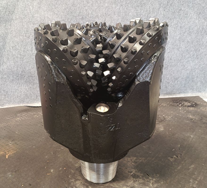 16 ((406.4mm) घुमावदार शंकु रॉक रोलर ड्रिल बिट 3 कुशल ड्रिलिंग के लिए कटर