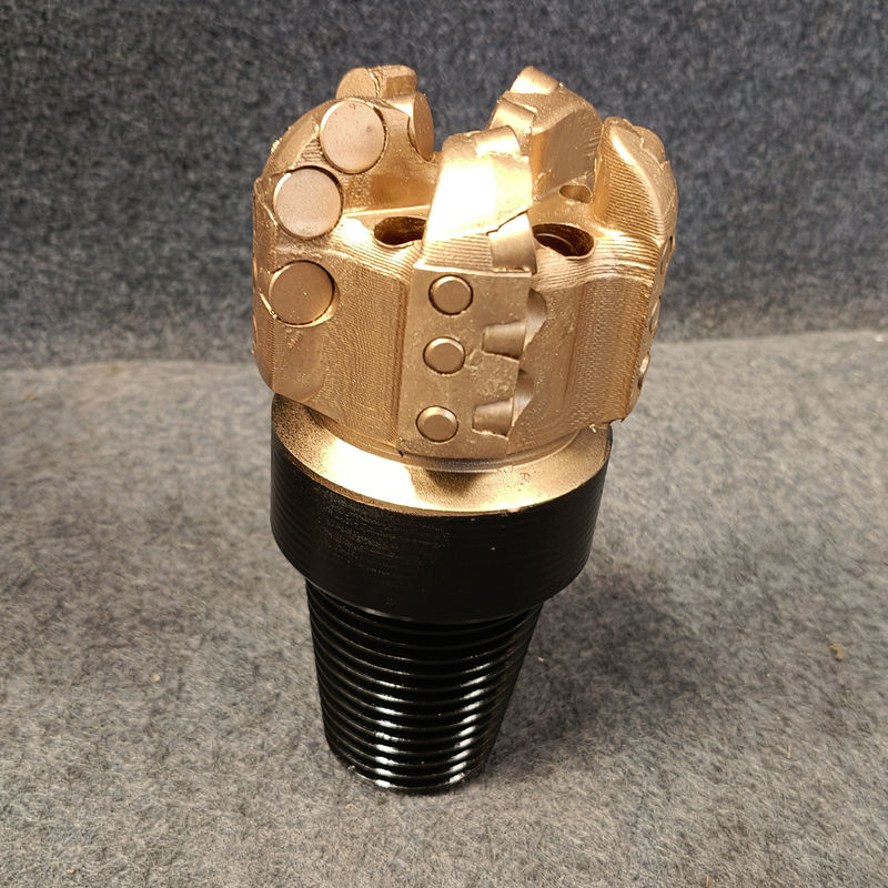 कुशल ड्रिलिंग कार्यों के लिए फिक्स्ड कटर और पीडीसी कटर के साथ नोजल वाटर वेल पीडीसी बिट्स